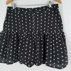 CeCe Embroidered Eyelet Tiered Button Front Mini Skirt In Black/White | Size 12